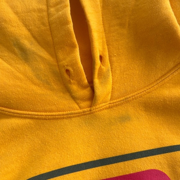 Urban Outfitter’s Exclusive M Yellow Fila Hoodie - Picture 5 of 12
